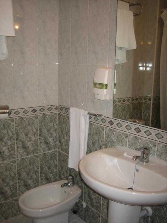 Hostal Madruga Elche Cameră foto